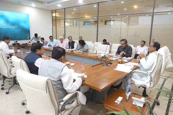 Cm In Review Meeting : मुख्यमंत्री ने उपार्जन कार्य की जरूरी तैयारियाँ पूरी करने निर्देष दिए Cm In Review Meeting : मुख्यमंत्री ने उपार्जन कार्य की जरूरी तैयारियाँ पूरी करने निर्देष दिए
