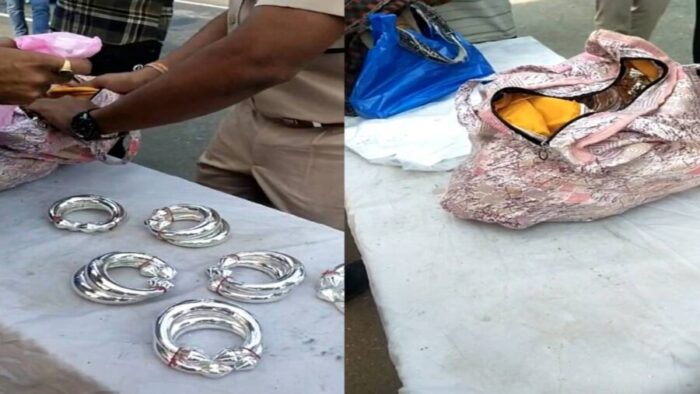 BIG RECOVER : बड़ी खबर…! थेले से निकलते रहे चांदी के कड़ा-सिक्के-पायल-चेन समेत ढेर सारा केश…देखें VIDEO BIG RECOVER : बड़ी खबर…! थेले से निकलते रहे चांदी के कड़ा-सिक्के-पायल-चेन समेत ढेर सारा केश…देखें VIDEO