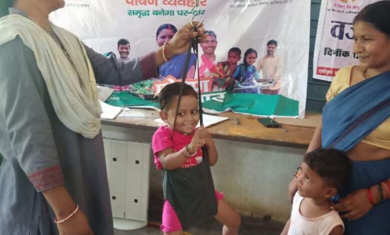 राष्ट्रीय पोषण माह अभियान अंतर्गत आंगनबाड़ी केंद्रों में कराई जा रही विभिन्न गतिविधियां, जशपुर जिला पहले पायदान पर राष्ट्रीय पोषण माह अभियान अंतर्गत आंगनबाड़ी केंद्रों में कराई जा रही विभिन्न गतिविधियां, जशपुर जिला पहले पायदान पर