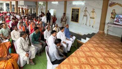 उद्योग मंत्री लखन लाल देवांगन ने आम नागरिकों के साथ सुनी ’मन की बात’