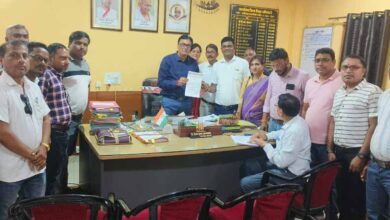 छत्तीसगढ़ टीचर्स एसोसिएशन रायपुर ने डीईओ से मिलकर सौपा ज्ञापन