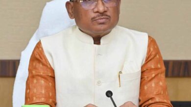 मुख्यमंत्री विष्णु देव साय के निर्देश पर कड़ी कार्रवाई, स्वामी आत्मानंद उत्कृष्ट अंग्रेजी माध्यम विद्यालय मनोरा के प्राचार्य निलंबित
