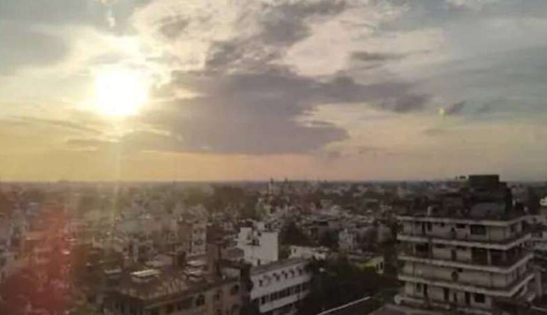 रायपुर में बारिश के बाद बढ़ी गर्मी, 33.4 डिग्री पर पहुंचा तापमान रायपुर में बारिश के बाद बढ़ी गर्मी, 33.4 डिग्री पर पहुंचा तापमान