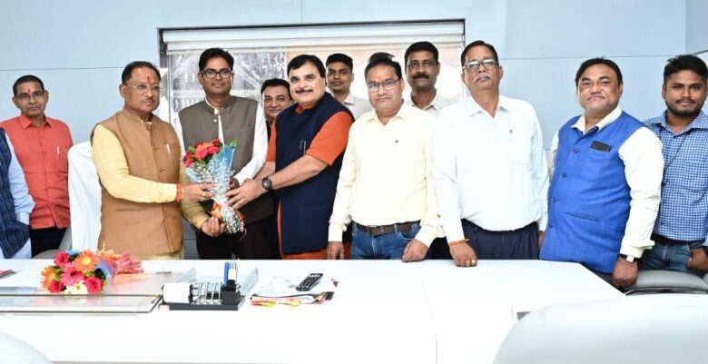 छत्तीसगढ़ कर्मचारी-अधिकारी संयुक्त मोर्चा ने डीए की घोषणा करने पर मुख्यमंत्री साय को दिया धन्यवाद