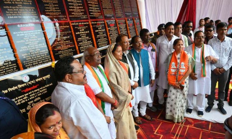 सियानजनों की सेवा से मिलता है पुण्य और आशीर्वाद: मुख्यमंत्री विष्णु देव साय सियानजनों की सेवा से मिलता है पुण्य और आशीर्वाद: मुख्यमंत्री विष्णु देव साय