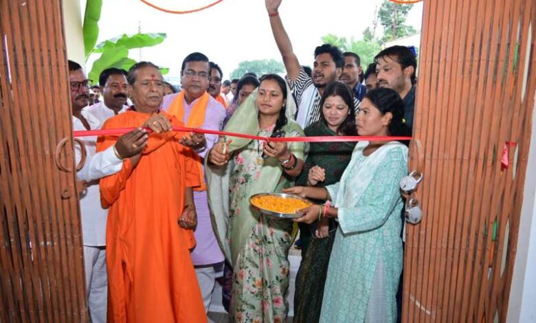 मंत्री लक्ष्मी राजवाड़े ने लटोरी में नवीन तहसील कार्यालय का किया शुभारंभ मंत्री लक्ष्मी राजवाड़े ने लटोरी में नवीन तहसील कार्यालय का किया शुभारंभ