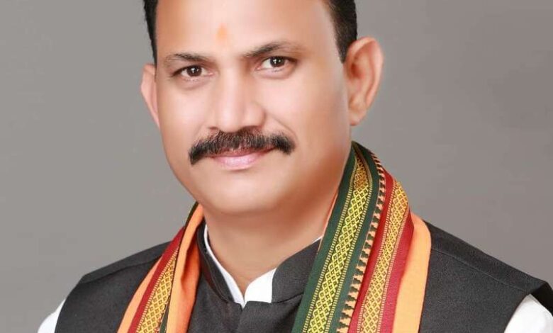 स्वास्थ्य मंत्री श्याम बिहारी जायसवाल के अथक प्रयासों से स्वास्थ्य सुविधाओं में हो रही है लगातार वृद्धि स्वास्थ्य मंत्री श्याम बिहारी जायसवाल के अथक प्रयासों से स्वास्थ्य सुविधाओं में हो रही है लगातार वृद्धि