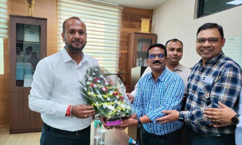 नवपदस्थ मिशन संचालक विजय दयाराम के. ने किया पदभार ग्रहण नवपदस्थ मिशन संचालक विजय दयाराम के. ने किया पदभार ग्रहण