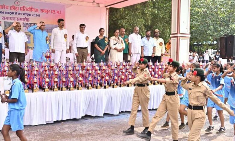 सफलता के लिए संघर्ष, त्याग और समर्पण की भावना जरूरत: मंत्री टंक राम वर्मा सफलता के लिए संघर्ष, त्याग और समर्पण की भावना जरूरत: मंत्री टंक राम वर्मा