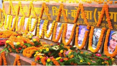 वाणिज्य और उद्योग, श्रम मंत्री लखन लाल देवांगन ने दी शहीदों को श्रद्धांजलि