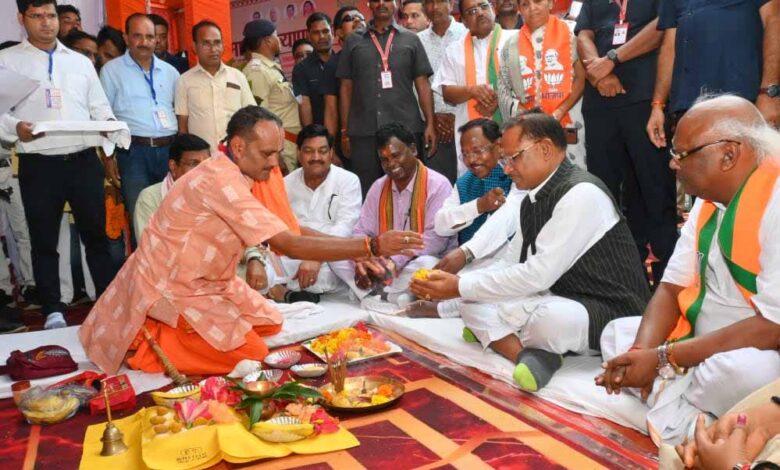 ‘धरती आबा जनजातीय ग्राम उत्कर्ष अभियान’ का शुभारंभ ‘धरती आबा जनजातीय ग्राम उत्कर्ष अभियान’ का शुभारंभ