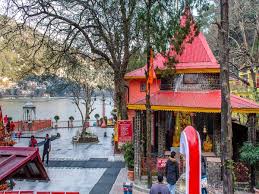 बड़ा ही चमत्कारी है माता का यह मंदिर, यहां मां कई बार दे चुकी साक्षात दर्शन! बड़ा ही चमत्कारी है माता का यह मंदिर, यहां मां कई बार दे चुकी साक्षात दर्शन!