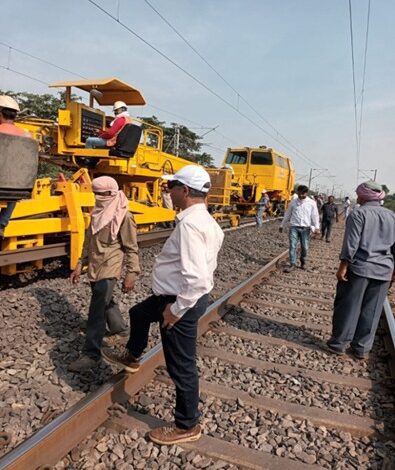 दक्षिण पूर्व मध्य रेलवे में की छनाई, 96 टर्नआउट का रिन्यूअल तथा 3600 किलोमीटर से अधिक प्लेन ट्रैक टैंपिंग का कार्य किया गया दक्षिण पूर्व मध्य रेलवे में की छनाई, 96 टर्नआउट का रिन्यूअल तथा 3600 किलोमीटर से अधिक प्लेन ट्रैक टैंपिंग का कार्य किया गया