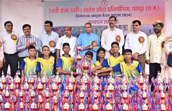 सफलता के लिए संघर्ष, त्याग और समर्पण की भावना जरूरी : मंत्री वर्मा सफलता के लिए संघर्ष, त्याग और समर्पण की भावना जरूरी : मंत्री वर्मा