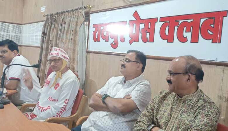 छत्तीसगढिय़ों के साथ हुआ षड्यंत्र, नहीं मिलने दिया छत्तीसगढ़ीभासी राज का दर्जा : नंदकिशोर शुक्ल छत्तीसगढिय़ों के साथ हुआ षड्यंत्र, नहीं मिलने दिया छत्तीसगढ़ीभासी राज का दर्जा : नंदकिशोर शुक्ल
