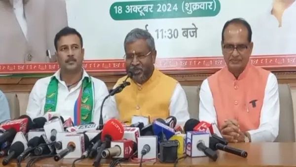 झारखंड NDA में हुआ सीटों का बंटवारा, आजसू को 10 सीट, जेडीयू को 2 और LJP 1 सीट पर लड़ेगी चुनाव झारखंड NDA में हुआ सीटों का बंटवारा, आजसू को 10 सीट, जेडीयू को 2 और LJP 1 सीट पर लड़ेगी चुनाव