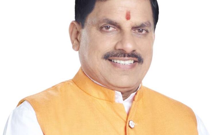 विकसित मध्यप्रदेश और सांस्कृतिक पुनर्जागरण के संकल्प की ओर बढ़ते कदम विकसित मध्यप्रदेश और सांस्कृतिक पुनर्जागरण के संकल्प की ओर बढ़ते कदम