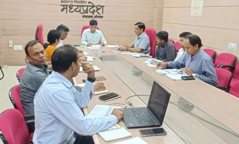 सीएम हेल्पलाइन के प्रकरणों को प्राथमिकता से करें निराकृत सीएम हेल्पलाइन के प्रकरणों को प्राथमिकता से करें निराकृत