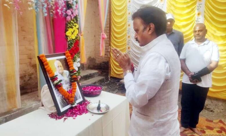 उप मुख्यमंत्री ने एयरपोर्ट एथॉरिटी ऑफ इंडिया भोपाल के निदेशक के पिताजी के निधन पर शोक संवेदना प्रकट की