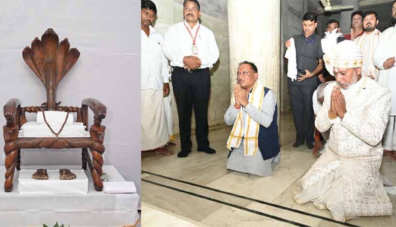 मुख्यमंत्री विष्णु देव साय ने भण्डारपुरी धाम में गुरुगद्दी आसन के दर्शन कर प्रदेश की खुशहाली की कामना की मुख्यमंत्री विष्णु देव साय ने भण्डारपुरी धाम में गुरुगद्दी आसन के दर्शन कर प्रदेश की खुशहाली की कामना की