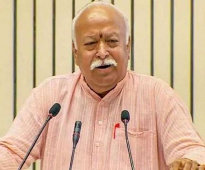 आरएसएस चीफ मोहन भागवत बोले-हिंदुओं को जाति, भाषा छोडक़र एकजुट होना चाहिए आरएसएस चीफ मोहन भागवत बोले-हिंदुओं को जाति, भाषा छोडक़र एकजुट होना चाहिए
