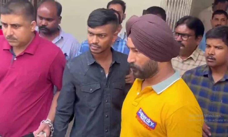 गैंगस्टर अमन साहू का लारेंस बिश्नोई गैंग से नहीं है कोई सीधा कनेक्शन : एसएसपी सिंह गैंगस्टर अमन साहू का लारेंस बिश्नोई गैंग से नहीं है कोई सीधा कनेक्शन : एसएसपी सिंह