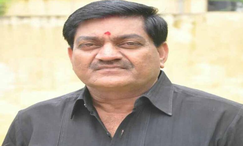 खाद्य मंत्री ने अधिकारियों को धान खरीदी की व्यवस्था को सही करने के दिए निर्देश