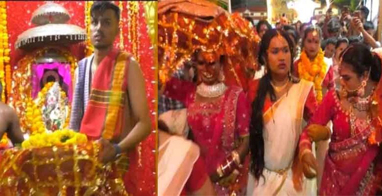 छत्तीसगढ़-जगदलपुर की ‘माई दंतेश्वरी’ के किन्नर समाज ने सबसे पहले किए दर्शन, आधी रात को निकाली श्रृंगार यात्रा