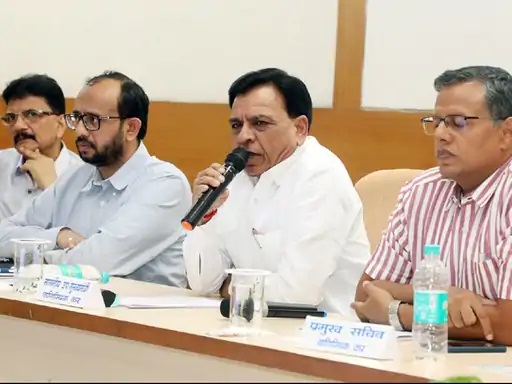 शराब की अवैध बिक्री को बर्दाश्त नहीं किया जाएगा : देवड़ा शराब की अवैध बिक्री को बर्दाश्त नहीं किया जाएगा : देवड़ा