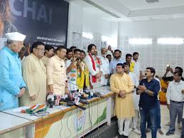 विधानसभा उप चुनाव के पहले बुधनी के भाजपा और गौडवाना गणतंत्र पार्टी के कार्यकर्ता कांग्रेस में शामिल