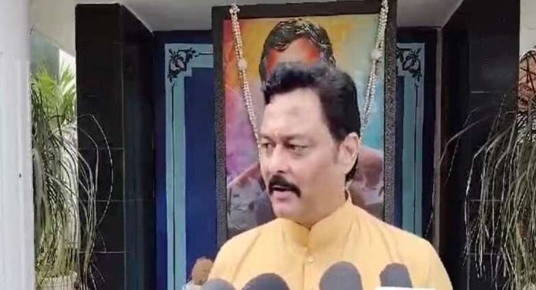 विधायक संजय पाठक के आधार कार्ड से छेड़छाड़, पुलिस ने कहा आरोपी को जल्द करेंगे गिरफ्तार विधायक संजय पाठक के आधार कार्ड से छेड़छाड़, पुलिस ने कहा आरोपी को जल्द करेंगे गिरफ्तार