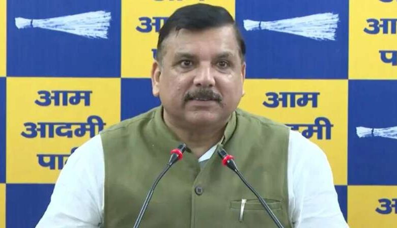 आरोपी को बचा रहे एलजी किस मामले में आप ने उपराज्यपाल को घेरा आरोपी को बचा रहे एलजी किस मामले में आप ने उपराज्यपाल को घेरा