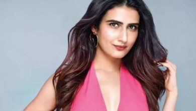 फातिमा सना शेख करण जौहर की अगली फिल्म में उम्रदराज किरदार के साथ करेंगी इश्क, जल्द शुरू होगी मूवी की शूटिंग