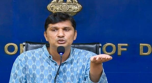 आरएसएस प्रमुख मोहन भागवत के बयान पर सौरभ भारद्वाज पलटवार आरएसएस प्रमुख मोहन भागवत के बयान पर सौरभ भारद्वाज पलटवार