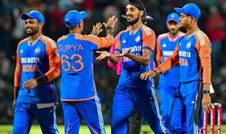 तीसरे T20 में सूर्यकुमार यादव कर सकते हैं बदलाव, इस खिलाड़ी को मिल सकता है डेब्यू का मौका तीसरे T20 में सूर्यकुमार यादव कर सकते हैं बदलाव, इस खिलाड़ी को मिल सकता है डेब्यू का मौका