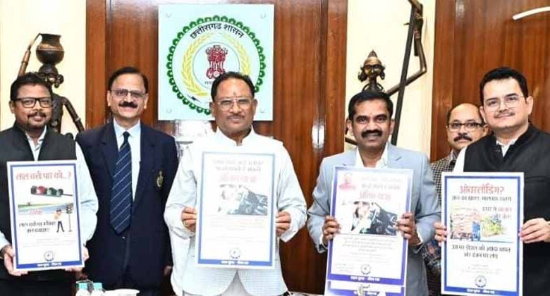 सड़क दुर्घटनाओं को रोकने सड़क सुरक्षा और यातायात नियमों का कड़ाई से हो पालन: मुख्यमंत्री साय सड़क दुर्घटनाओं को रोकने सड़क सुरक्षा और यातायात नियमों का कड़ाई से हो पालन: मुख्यमंत्री साय