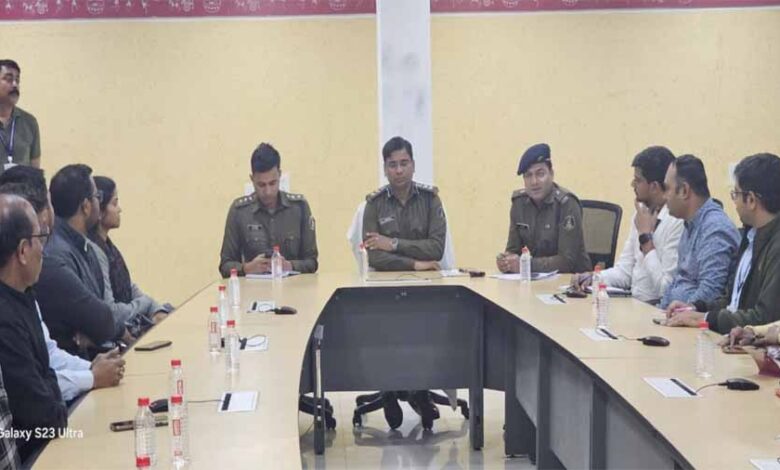 बैंक मैनेजरों और अधिकारियों के साथ SSP ने ली एक महत्वपूर्ण बैठक