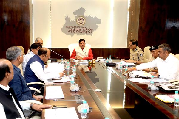 पुलिस को फ्यूचर रेडी होना होगा : मुख्यमंत्री डॉ. यादव पुलिस को फ्यूचर रेडी होना होगा : मुख्यमंत्री डॉ. यादव
