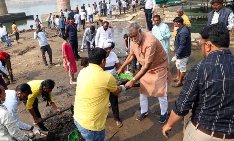 स्वच्छता को अपनी आदत बनायें- मंत्री पटेल स्वच्छता को अपनी आदत बनायें- मंत्री पटेल