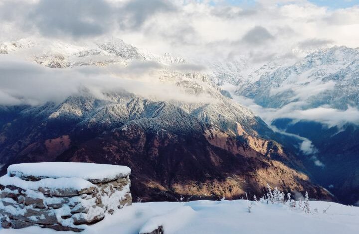 नवंबर माह शुरु फिर भी पहाड़ों पर बर्फबारी नहीं, मौसम में गर्माहट नवंबर माह शुरु फिर भी पहाड़ों पर बर्फबारी नहीं, मौसम में गर्माहट