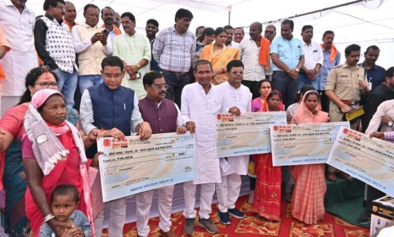 हम संगठित होकर आगे बढ़ सकते हैं – मंत्री टंकराम वर्मा हम संगठित होकर आगे बढ़ सकते हैं – मंत्री टंकराम वर्मा