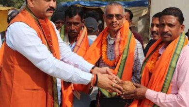 स्वास्थ्य मंत्री श्याम बिहारी जायसवाल ने किया धान खरीदी केंद्रों का निरीक्षण