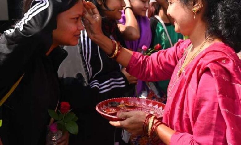 जनजातीय गौरव दिवस पर प्रस्तुति देने अरूणाचल प्रदेश, उत्तराखण्ड, तेलंगाना, राजस्थान और सिक्किम के आदिवासी नर्तक दल रायपुर पहुँचे जनजातीय गौरव दिवस पर प्रस्तुति देने अरूणाचल प्रदेश, उत्तराखण्ड, तेलंगाना, राजस्थान और सिक्किम के आदिवासी नर्तक दल रायपुर पहुँचे