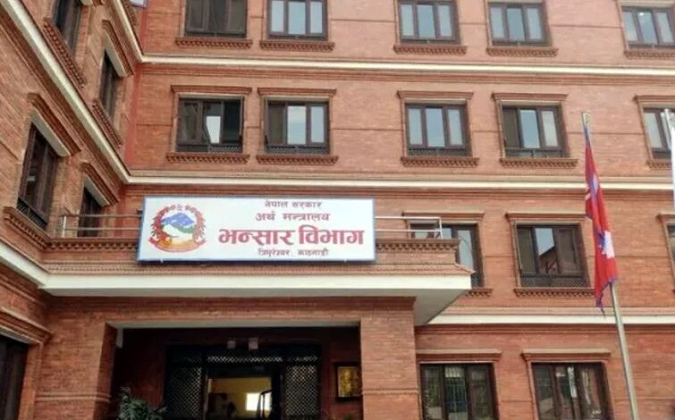 नेपाल का व्यापार घाटा 460 अरब के पार नेपाल का व्यापार घाटा 460 अरब के पार