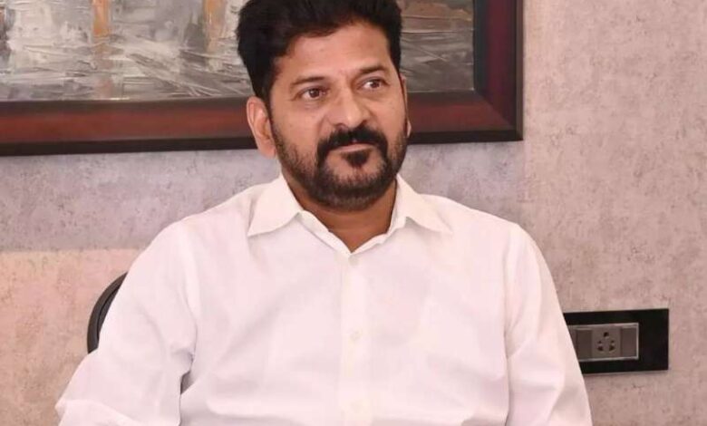 सत्ता के लिए एकनाथ शिंदे ने उद्धव ठाकरे और अजित पवार ने शरद पवार की पीठ में छुरा घोंपा – रेवंत रेड्डी सत्ता के लिए एकनाथ शिंदे ने उद्धव ठाकरे और अजित पवार ने शरद पवार की पीठ में छुरा घोंपा – रेवंत रेड्डी