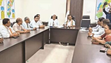 नगरीय निकाय चुनाव की ये कैसी तैयारी, बैठक में ही बिलासपुर कांग्रेस की अंदरूनी कलह का फूटा विस्फोट