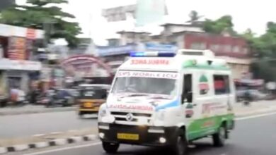 बिहार के औरंगाबाद में एंबुलेंसकर्मियों ने मरीज को झाड़ी में फेंका, पुलिस ने किया गिरफ्तार
