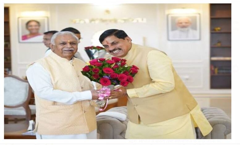 डबल इंजन की सरकार में आगे बढ़ता मध्यप्रदेश : सुरेश पचौरी डबल इंजन की सरकार में आगे बढ़ता मध्यप्रदेश : सुरेश पचौरी