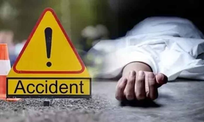 छत्तीसगढ़-बलरामपुर में कार-पिकअप की जोरदार टक्कर, आश्रम अधीक्षक की मौत छत्तीसगढ़-बलरामपुर में कार-पिकअप की जोरदार टक्कर, आश्रम अधीक्षक की मौत