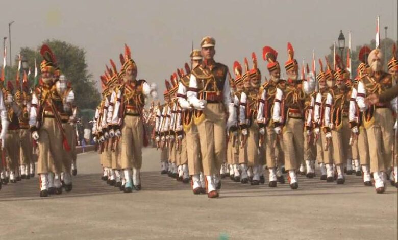 35 आतंकियों को पकड़ने वाले अफसर सम्मानित 35 आतंकियों को पकड़ने वाले अफसर सम्मानित